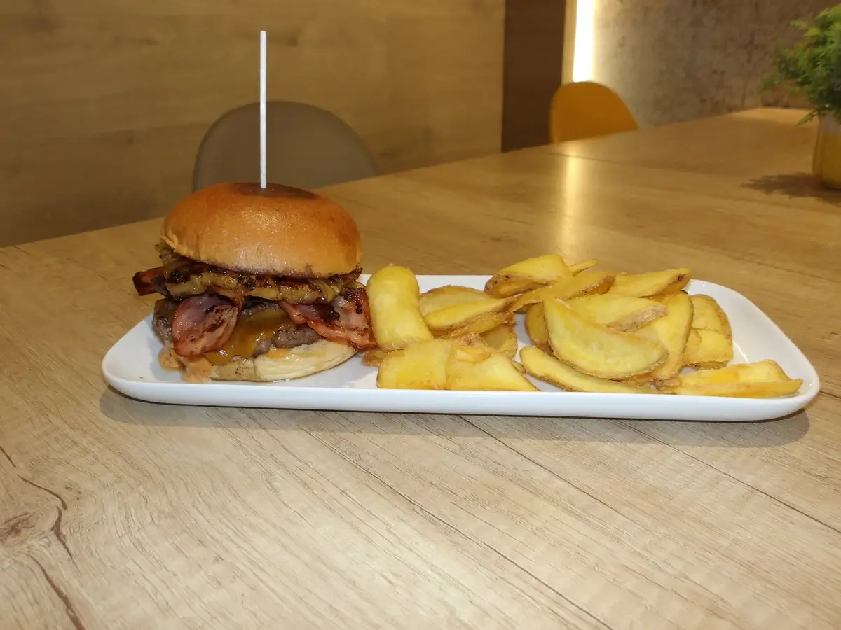 Plato de la casa